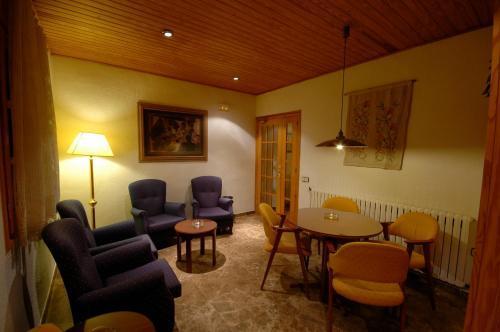 Hotel Els Puis Эстерри-д'Анеу Экстерьер фото